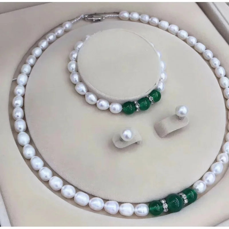 Beige Pearl/Green Emerald Necklace + Bracelet Set