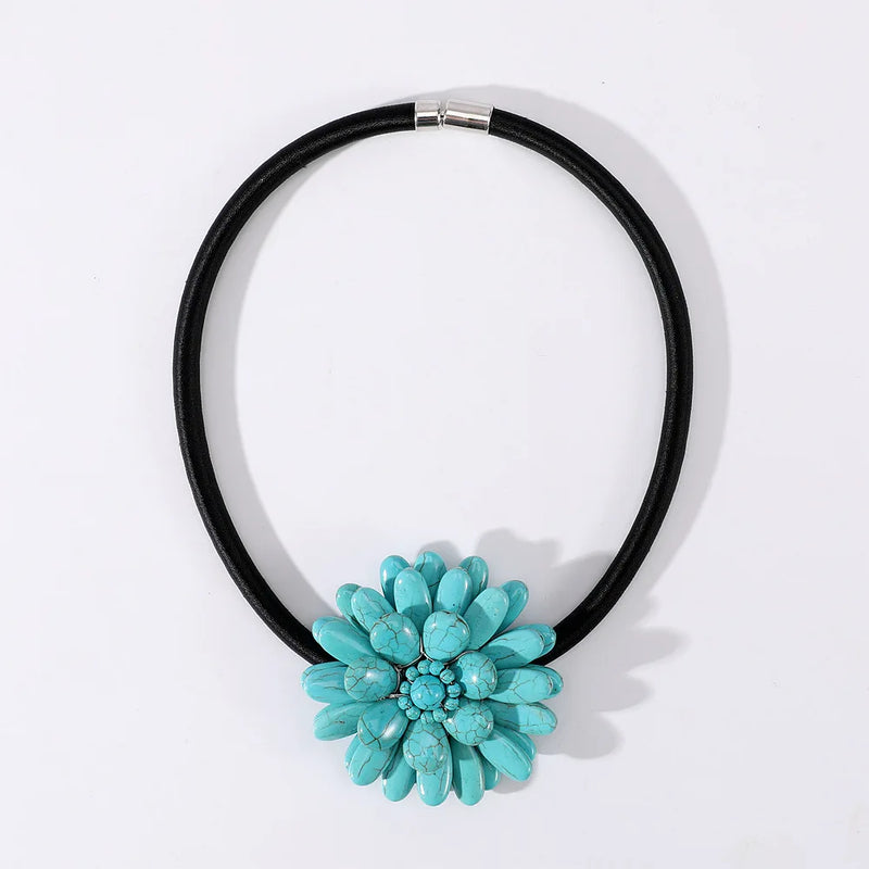 Red Pine Flower Ladies Collar Wedding Necklace Minimalist Style Floral Choker