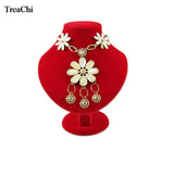 Red Velvet Jewelry Display Counter Showcase