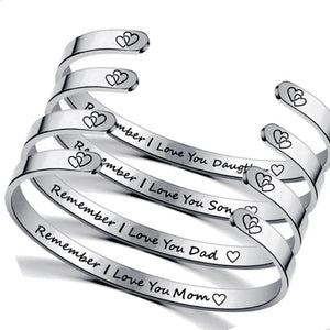 Family Love Cuff Bracelet - Gift for Mom Dad Son Daughter