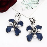 Flower Pearl Inlaid Ear Clips