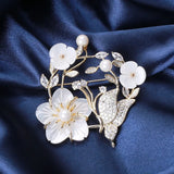 Retro Women Brooches Flower Cherry Christmas Tree Wreath Brooch Pin Scarf Buckle