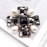 Vintage Pearl Brooch Jewelry Pin for Women Dress