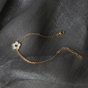 Retro Daisy Flower Bracelet 18k Plated Stainless Steel
