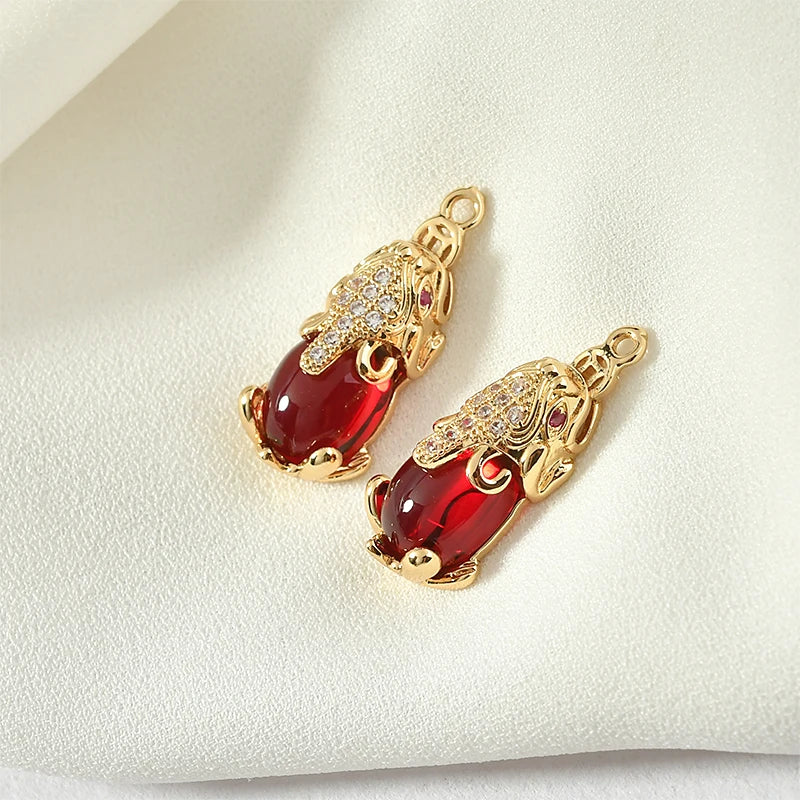 Retro Fox Head Garnet Pendant Necklace