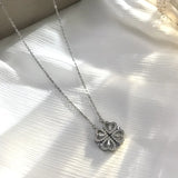 Retro Magnetic Heart Clover Pendant Necklace Women Love Choker