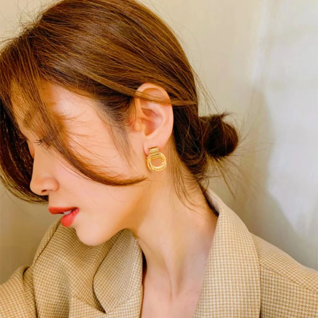 Retro Metal Circle Stud Earrings for Women Jewelry