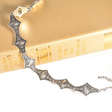Exaggerated Metal Carved Short Necklace Retro Style