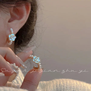 Retro Pearl Earrings Small Fragrant Camellia Niche Sense Early Spring Earrings