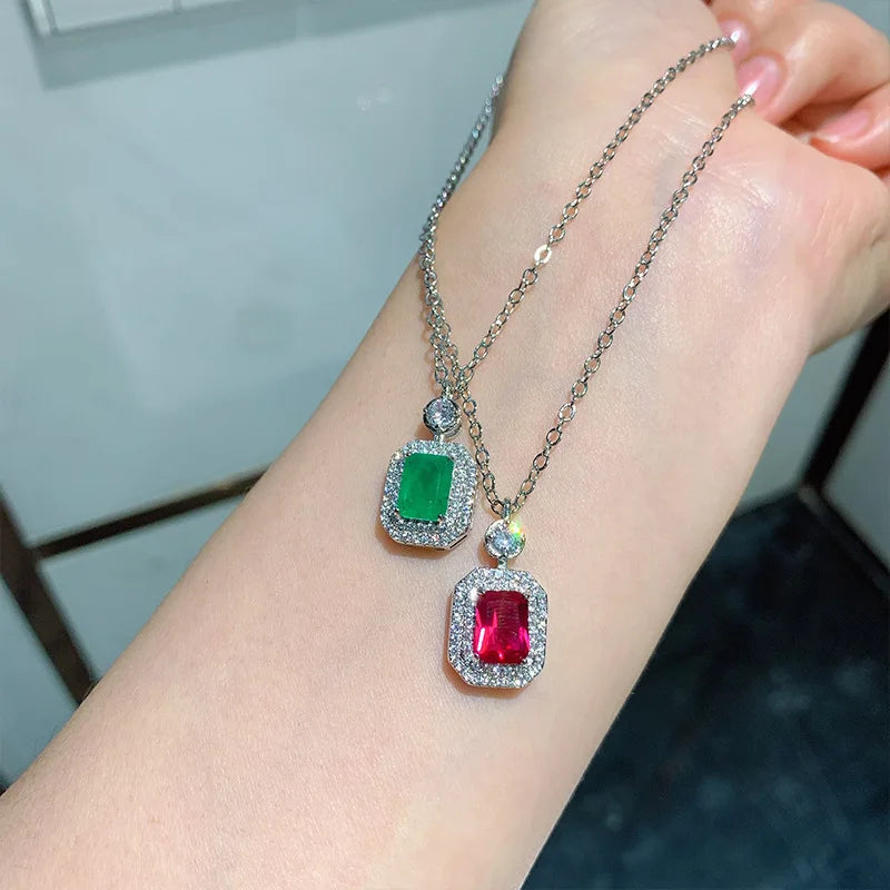 Retro Green Red Crystal Pendant Necklace for Women