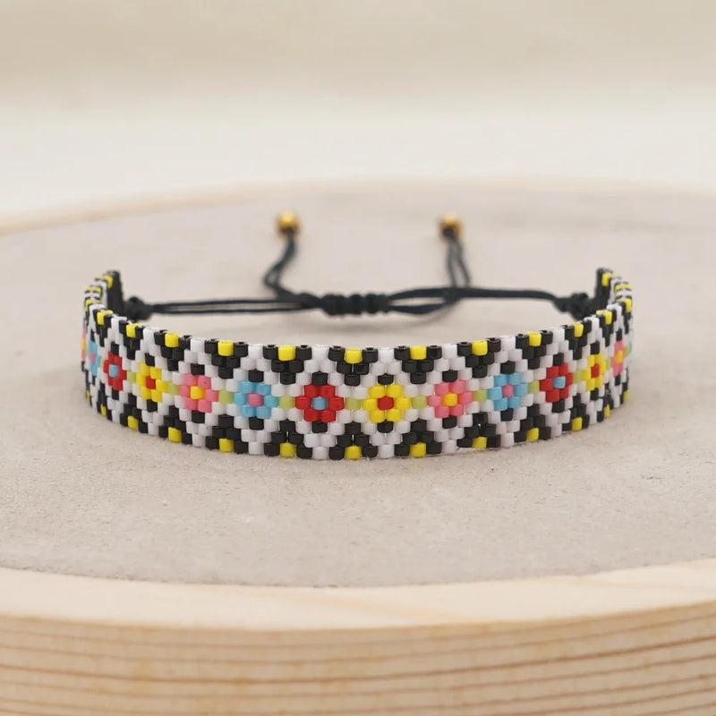 Geometric Hand-Woven Rice Ball Bracelet