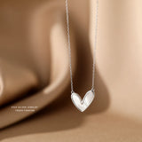 Romantic S925 Silver Chain Necklace with Shell Heart Pendant