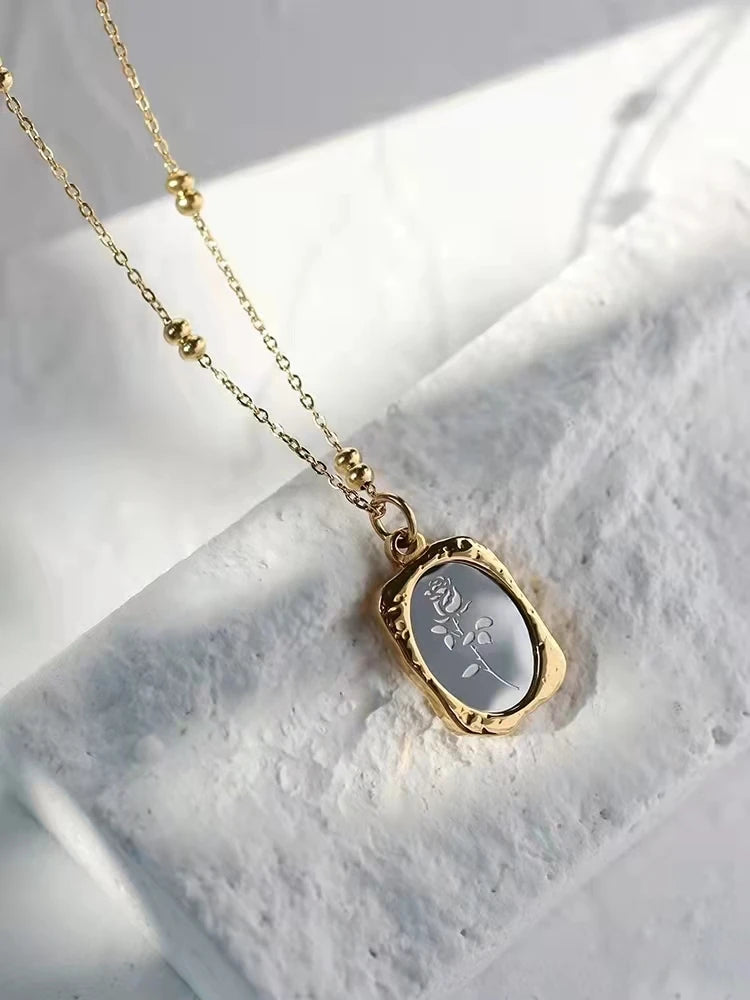 Vintage Rose Women's Necklace Stainless Steel Mirror Square Flower Pendant Chain