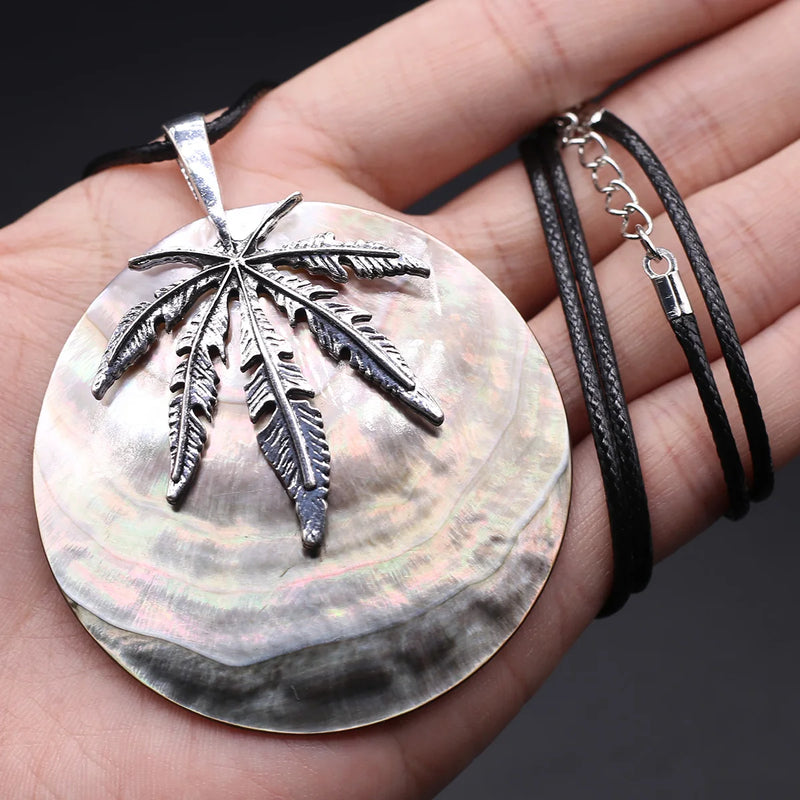 Shell Pendant Rope Chain Leaf Pattern Necklace