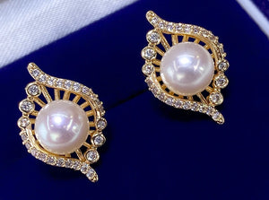 Round Freshwater Pearl Earrings