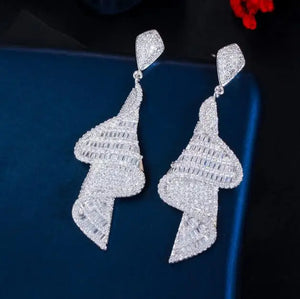 S925 Geometric Spiral Earrings Micro-set Zircon Long Earrings