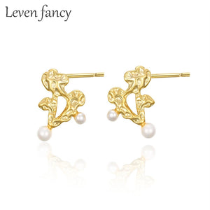 S925 Silver Concave-convex Pearl Earrings Hollow Tri Studs