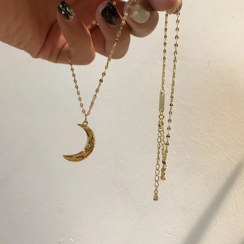S925 Silver Pleated Ripple Moon Necklace