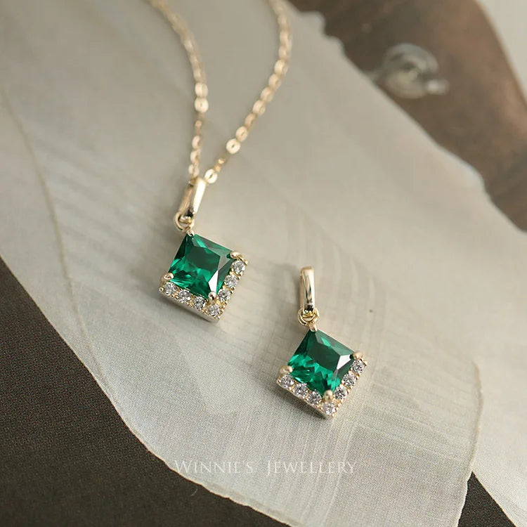 S925 Emerald Square Zirconium Pendant Necklace