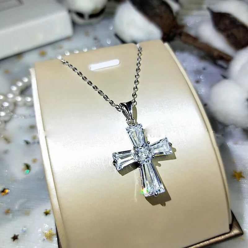 S925 Sterling Silver Cross Pendant w/ Moissanite Gemstone