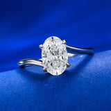 Elegant 925 Silver Oval Ring with Diamond Cut