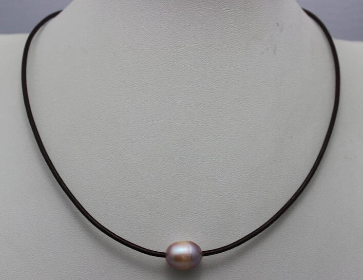 Black Leather Purple FW Pearl Necklace 17 Inch