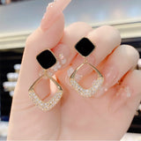 Temperament Earrings for Women Retro Pearl Stud Earring Fine Jewelry