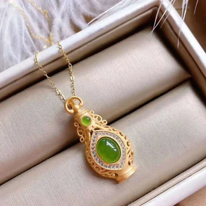 Vintage Hetian Jade Vase Pendant Necklace Diamond Women's Chinese Style
