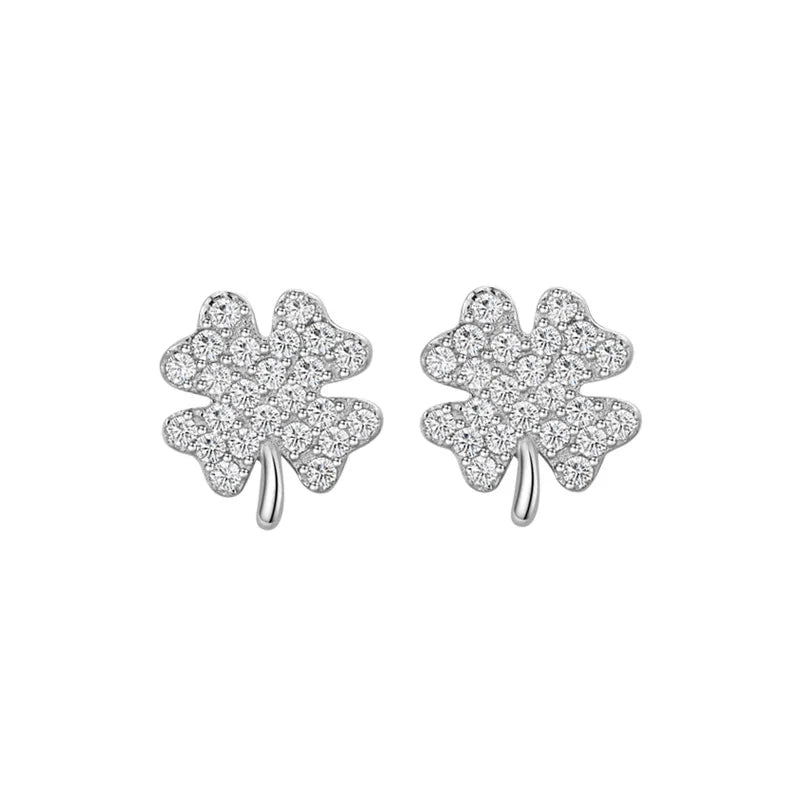 SPE14 Clover Moissanite Diamond Stud Earrings