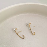 Modern Metal Linear Earrings with Pearls