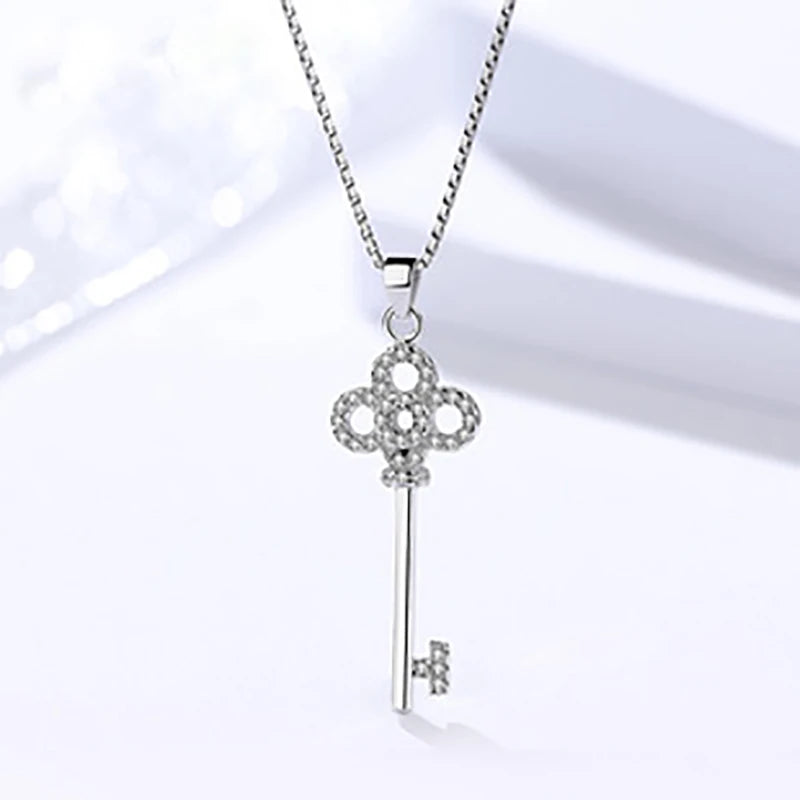 High-End Pearl Earrings with Floral Design