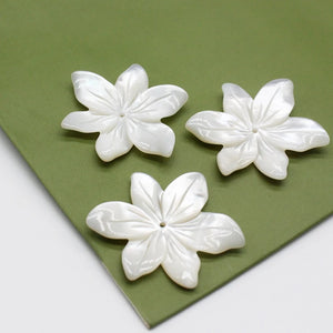 25MM Natural Pearl Mother Shell Flower Earring Beads Charms