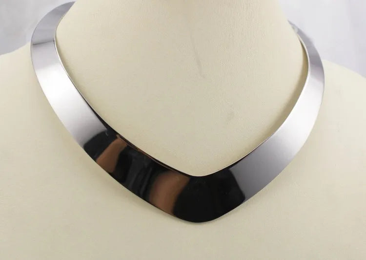 Silver Bohemia Women Wide Cuff Necklace Heart Circle