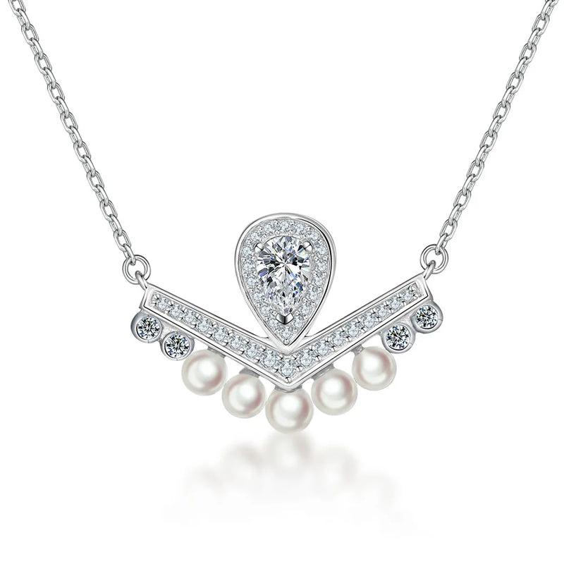 V-Shaped Diamond Clavicle Chain with Zircon Pendant