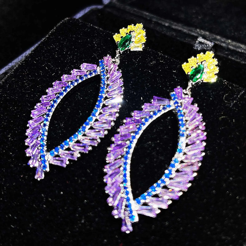 Silver Inlaid Crystal Geometric Retro Earrings