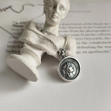 925 Silver Figure Necklace Vintage Fashionable Pendant Necklace