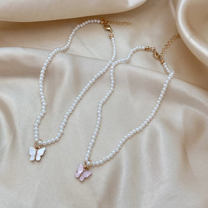 Acrylic Butterfly Pendant Necklace Vintage Pearl Clavicle Chain Jewelry