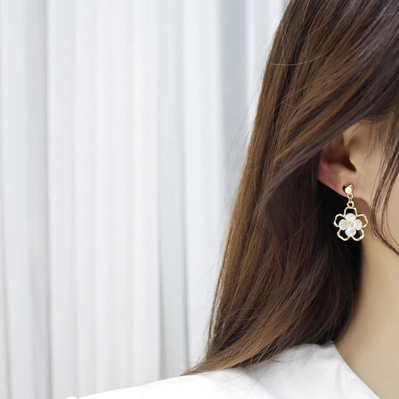 Vintage Hollow Flower Earring 14k Plated Stud Earrings Bijoux Gift