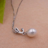 Luster Tear Drop Pearl Pendant Necklace