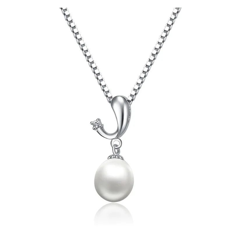 Luster Tear Drop Pearl Pendant Necklace