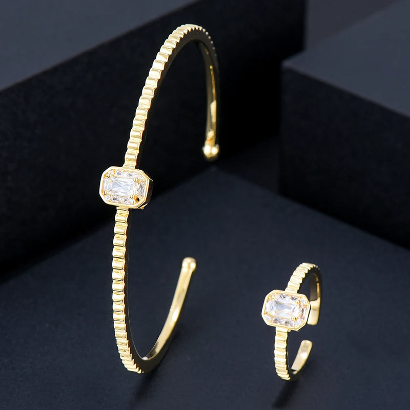 Siscathy Geometric Cuff Bracelet Bangle for Women, Chic Metal Jewelry Gift