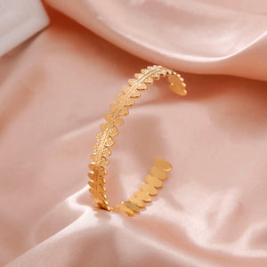 Skyrim Stainless Steel Cuff Bracelet Women