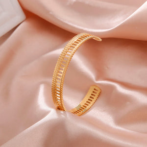 Skyrim Geometric Cuff Bracelet for Women Bohemia Open Bangle