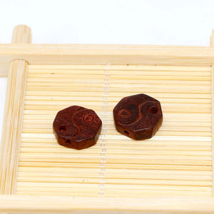 Small Leaf Red Sandalwood Tai Chi Gossip Beads