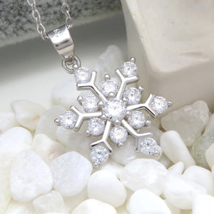 925 Silver Snowflake Pendant Necklace Sparkly CZ 40/45cm O Chain