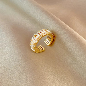 Korean Creative Pearl Ring Women's Light Zircon Index Ring