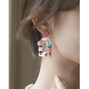 Vintage Floral Holiday Earrings Set