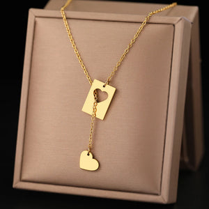 Smiley Heart Pendant Chain Choker Necklace for Women
