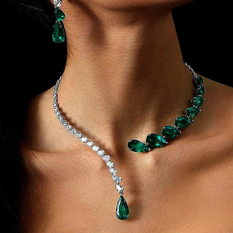 Vintage Green Rhinestone Necklace Water Droplets Pendant