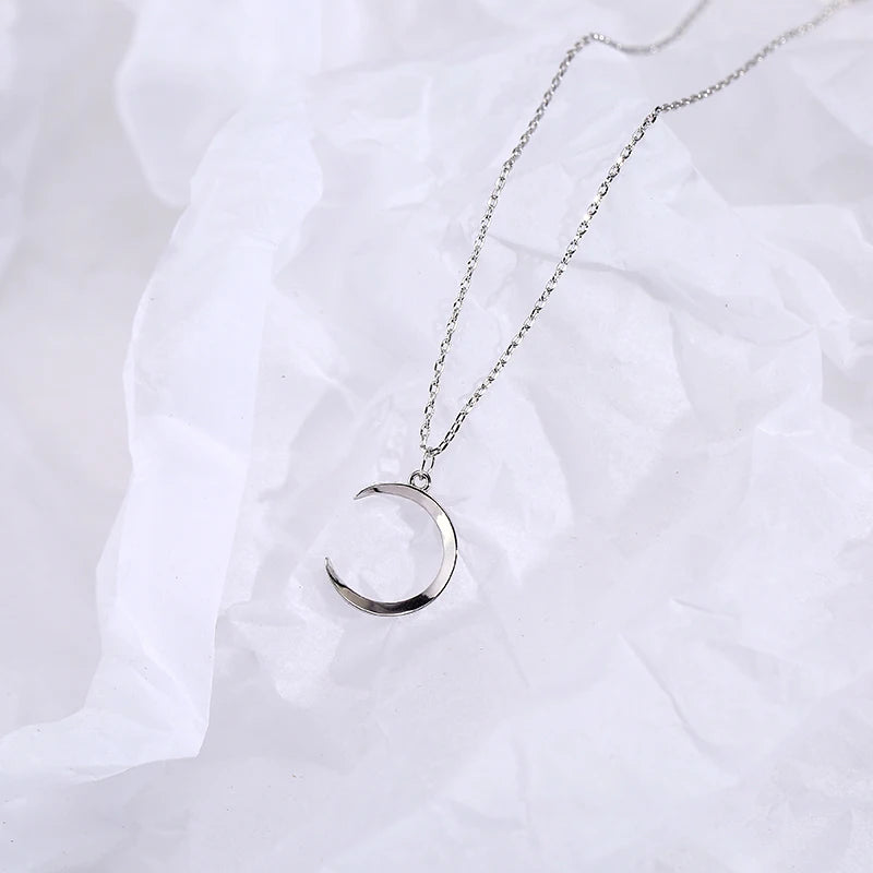 925 Silver Moon Pendant Necklace for Women, Short Chain for Party Gift